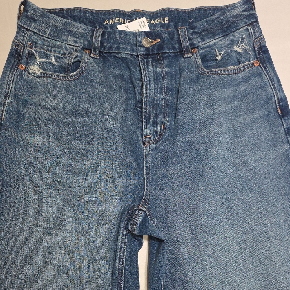 American Eagle Outfitters Women's Classic Blue High-Rise Jeans